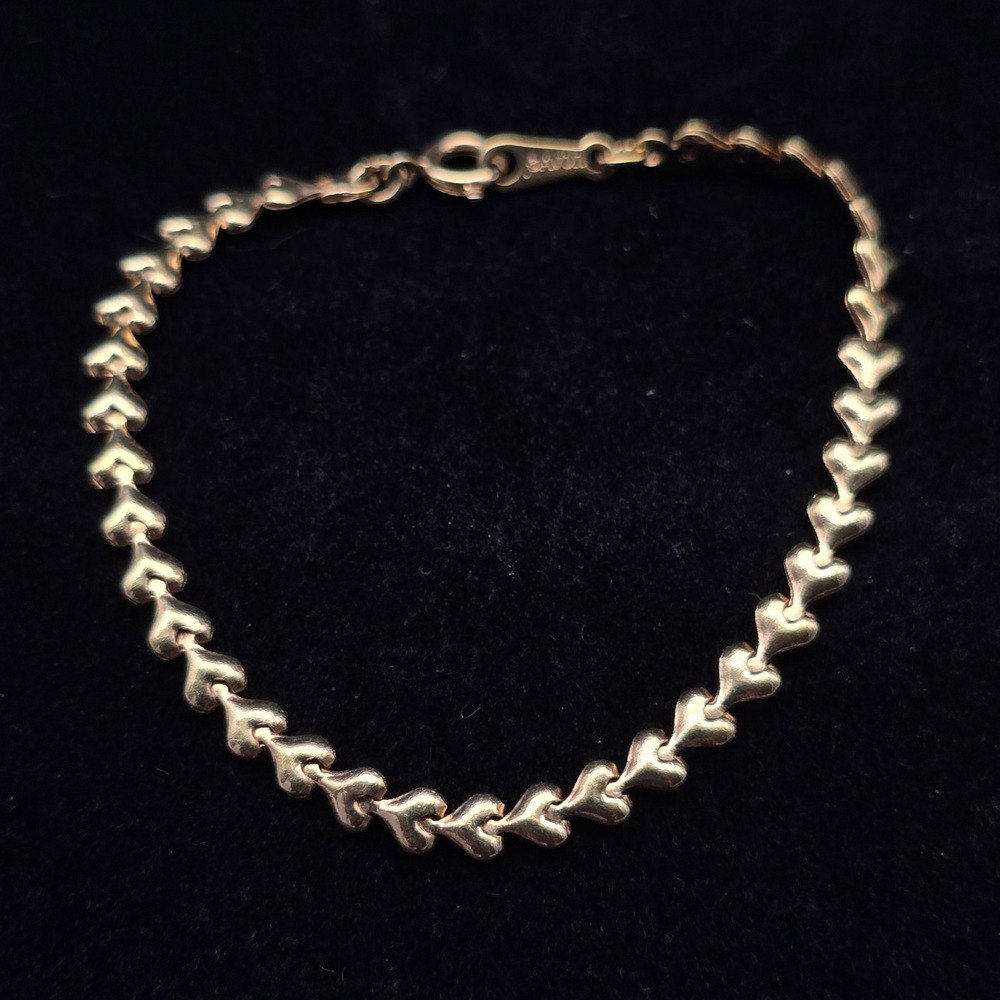 Avon 1991 Heart to Heart Bracelet Gold Tone Dainty Hearts Bracelet